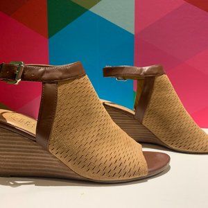 Wedge Suede  Open Toes Tan